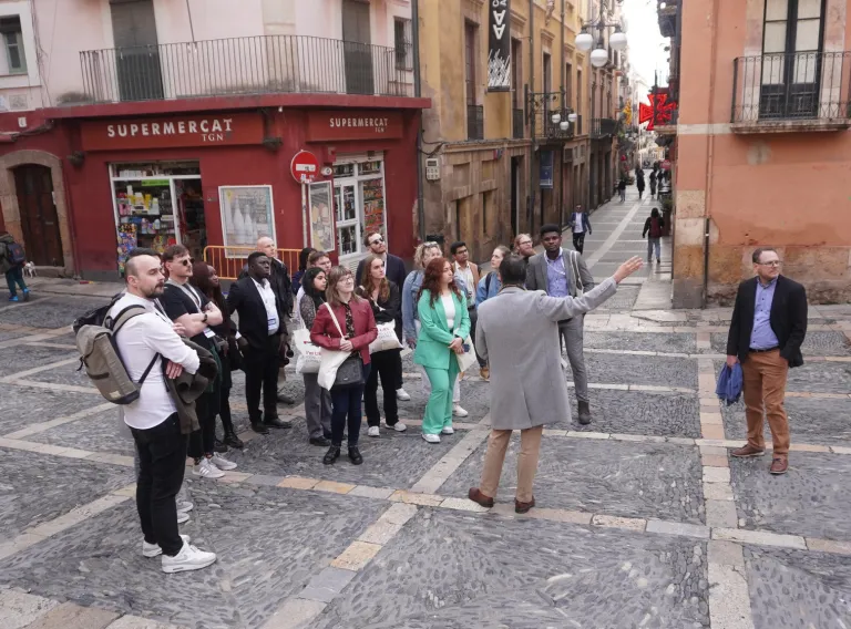 Aurora, students in Tarragona, Spain