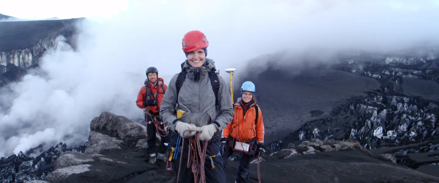 People hiking on Eyjafjallajökull