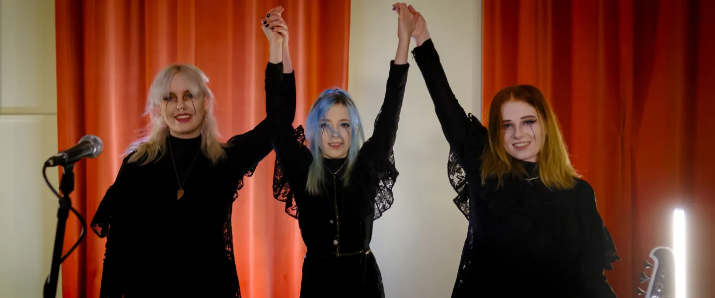 Kælan mikla at university concert