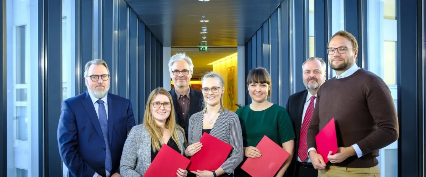 Ingi Rúnar Eðvarðsson, Björk Gunnarsdóttir, Runólfur Smári Steinþórsson, Aldís Sunna Ólafsdóttir, Aldís Sveinsdóttir, Gylfi Magnússon and Hjörtur Örn Eysteinsson.