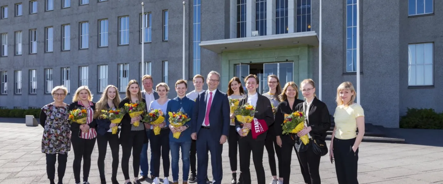 Ten of the twelve students from the University of Iceland who will study at Stanford University this summer with the rector.
