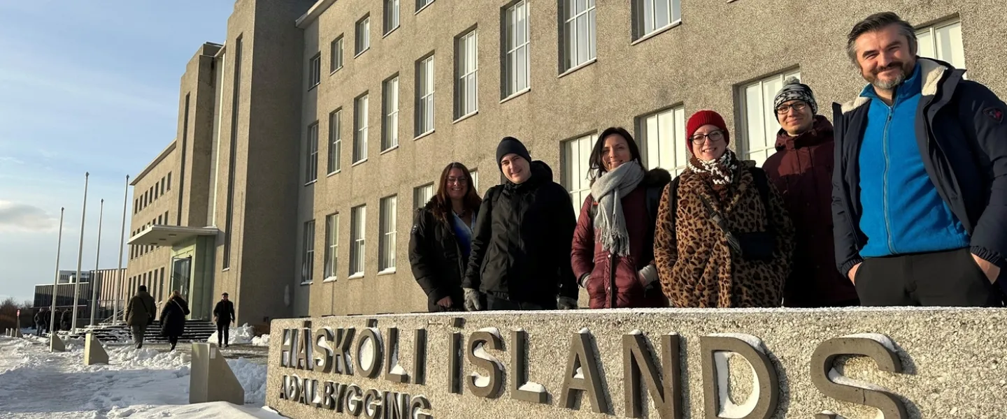 Photo taken in front of the University of Iceland's Main Building in February 2023. On the photo from the left: Sigurbjörg Jóhannesdóttir, University of Iceland; Simonas Šabanovas and Karolina Levanaitė, Vilnius University, Lithuania; Nina Vombergar, University of Ljubljana, Slovania; Tautvydas Bokmota, UAB Theoria, Lithuania and Thomas Dezelan, University of Ljubljana, Slovania. Photographer: Tryggvi Már Gunnarsson