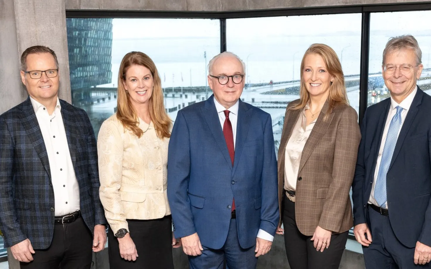 The Board of Directors Háskólasjóður hf. Eimskipafélags Íslands: Jón Th. Sigurgeirsson, Chairman of the Board of Directors of Landsbankinn, Lilja B. Einarsdóttir, CEO of Landsbankinn, Jón Atli Benediktsson, Rector of the University of Iceland, Vilhelm Már Thorsteinsson, CEO of Eimskipafélagið, and Vigdís S. Hrafnkelsdóttir, Managing Director of the Fund.