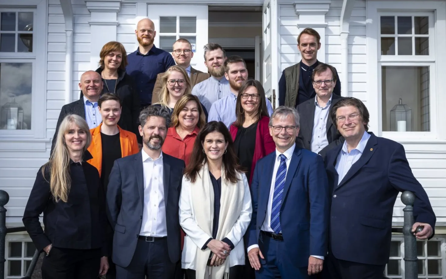 Representatives of University of Iceland, the City of Reykjavík, Ministry for Industries and Innovation and the Iceland Academy of the Arts outside of Höfði