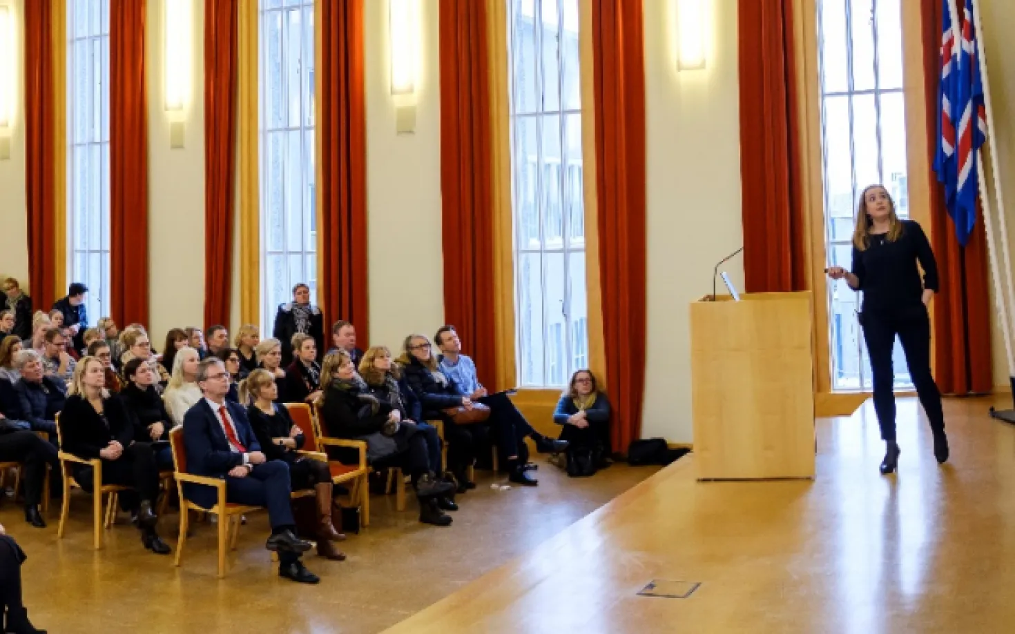 Urður Njarðvík giving a lecture in University of Iceland main building