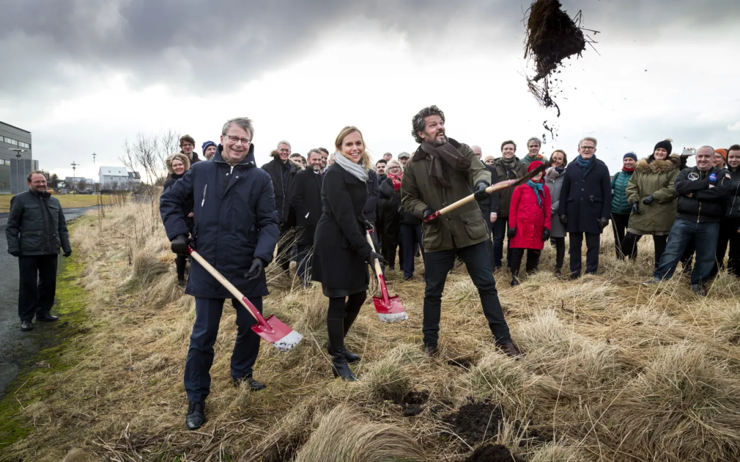Jón Atli Benediktsson, Stefanía G. Halldórsdóttir and Dagur B. Eggertsson breaking ground for Gróska
