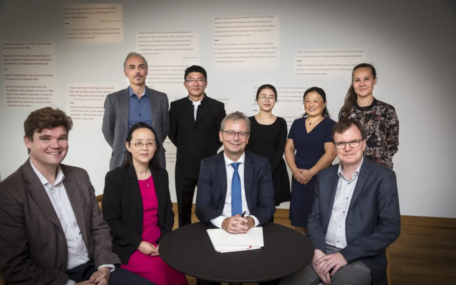 Representatives from the University of Iceland, the Northern Light Confucius Institute and Hanban at the signing.