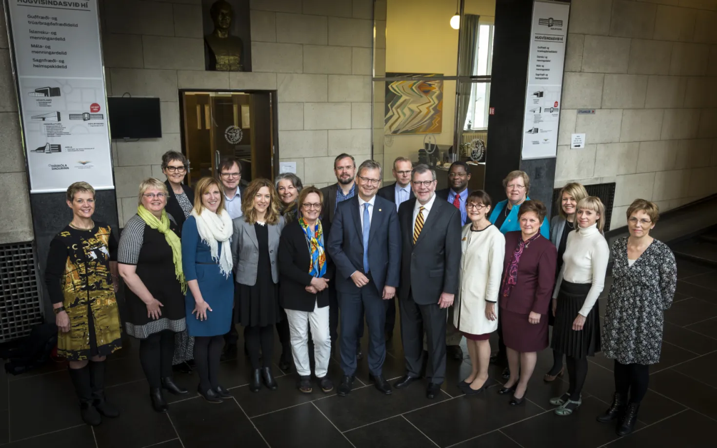 The delegation from Minnesota and the University of Iceland in the Main Building at the University of Iceland