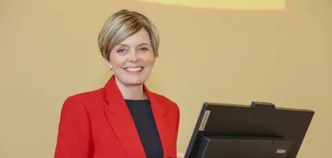 Ásta Dís Óladóttir