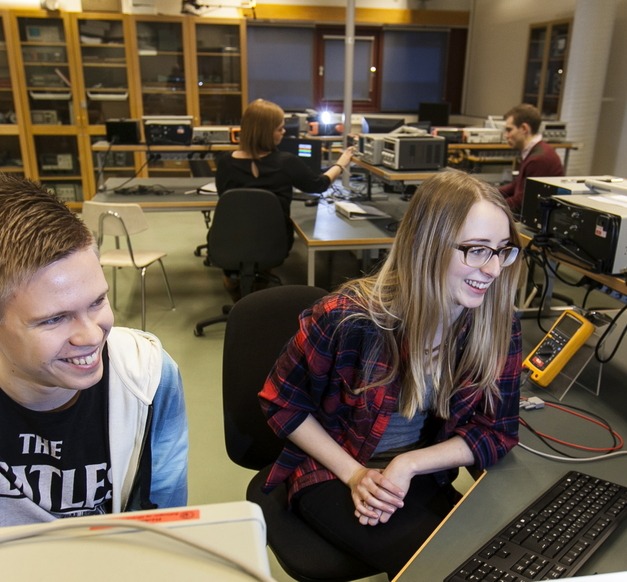 Electrical and Computer Engineering | University of Iceland