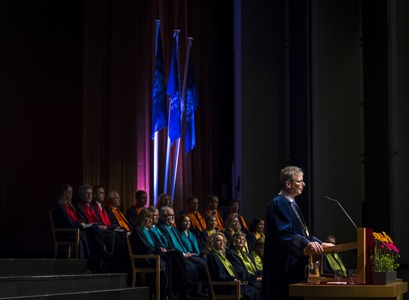 The graduates from the University of Iceland in February were 437 in total making the total number this year of graduating students from the University of Iceland 2,401.