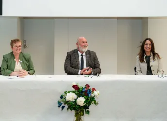 Silja Bára R. Ómarsdóttir, Rector of UI, Logi Einarsson, Minister of Culture, Innovation and Higher Education, and Hólmfríður Sveinsdóttir, Rector of Hólar University.