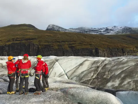 Tourists, Ferðamenn, Svínafellsjökull, glacier