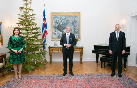 Jón Atli Benediktsson with the President of Iceland, Guðni Th. Jóhannesson, and the First Lady, Eliza Reid, at Bessastaðir. IMAGE/Gunnar Vigfússon