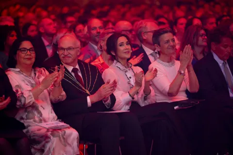 Bernharð Pálsson awarded honorary doctorate from DTU, Queen Mary of Denmark