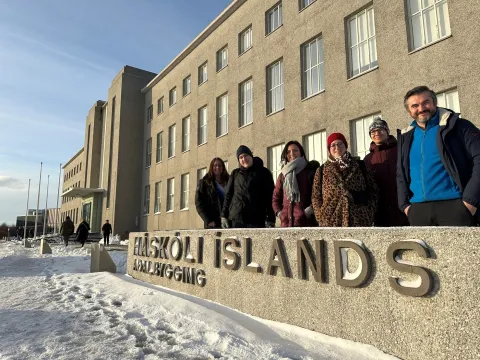 Photo taken in front of the University of Iceland's Main Building in February 2023. On the photo from the left: Sigurbjörg Jóhannesdóttir, University of Iceland; Simonas Šabanovas and Karolina Levanaitė, Vilnius University, Lithuania; Nina Vombergar, University of Ljubljana, Slovania; Tautvydas Bokmota, UAB Theoria, Lithuania and Thomas Dezelan, University of Ljubljana, Slovania. Photographer: Tryggvi Már Gunnarsson