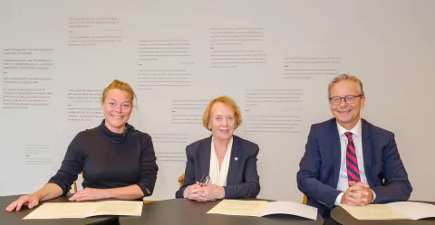 Sigrún Alba Sigurðardóttir, Vigdís Finnbogadóttir and Jón Atli Benediktsson