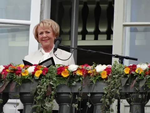 Vigdís Finnbogadóttir on 19 June the centennial of Icelandic women's suffrage