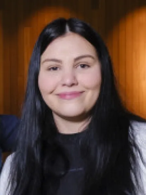 Portrait photo of Mariya