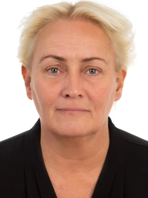 Portrait photo of Ingileif Oddsdóttir