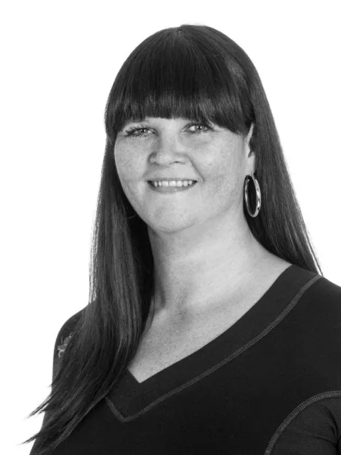 Portrait photo of Linda Björk Hávarðardóttir