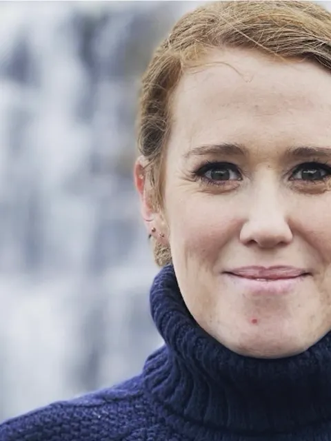 portrait photo of Jóhanna