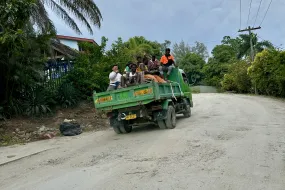 Children at the back of a lorry