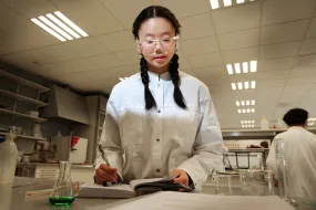 tilraunastofa með nemanda