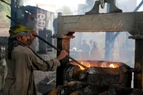 Fighting world poverty, World Bank Group