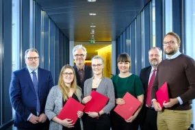 Ingi Rúnar Eðvarðsson, Björk Gunnarsdóttir, Runólfur Smári Steinþórsson, Aldís Sunna Ólafsdóttir, Aldís Sveinsdóttir, Gylfi Magnússon and Hjörtur Örn Eysteinsson.