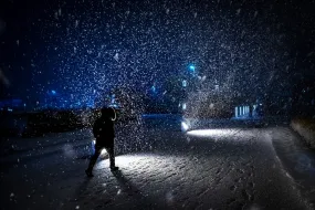 Snowstorm in Icelandic darkness