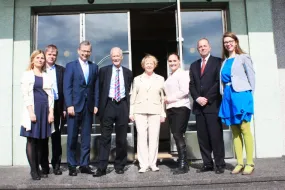 From the left: Dr. Irma Erlingsdóttir, Director of UNU-GEST, Dr. Valur Ingimundarson, Professor of Contemporary History at the University of Iceland and UNU-GEST Board Member, Dr. Jón Atli Benediktsson, Rector of the University of Iceland, Dr. David Malone, Rector of UNU, Mrs. Vigdís Finnbogadóttir, Ms. Erla Hlín Hjálmarsdóttir, Head of Research at UNU-GEST, Mr. Max Bond, Vice-Rector of UNU, and Ms. Gerður Gestsdóttir, Project Manager at UNU-GEST.