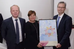 Pia Hansson, Director of the Centre for Small State Studies and Jón Atli Benediktsson, Rector of the University of Iceland, accepted the award from Illugi Gunnarsson, the MInister for Education, Science and Culture