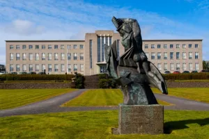 Master lectures at the School of Engineering and Natural Sciences